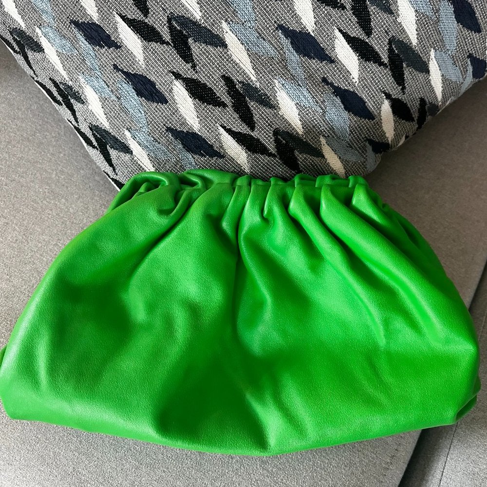 Bottega Veneta Pouch Bag in Parakeet